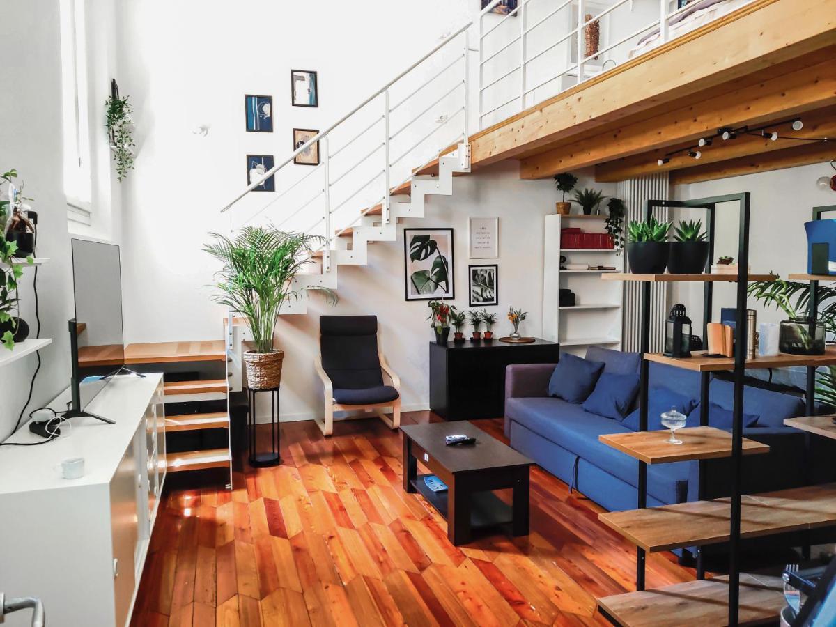 Accogliente Loft In Palazzo Storico Centrale ボローニャ エクステリア 写真